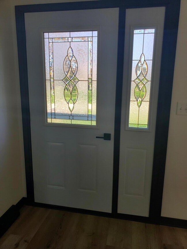 Building Photo - 18625 Lola Dr