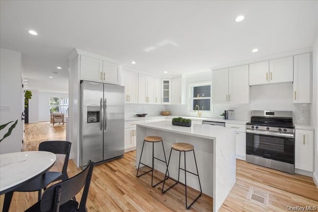 Building Photo - 89 Thurton Pl