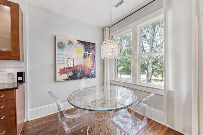 Building Photo - 500 Queens Rd