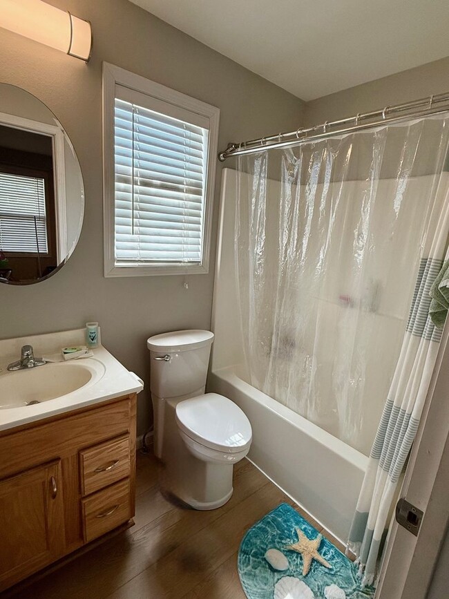 Building Photo - Updated 3BR Home with Luxury Vinyl Plank Flooring Throughout & Spacious Yard