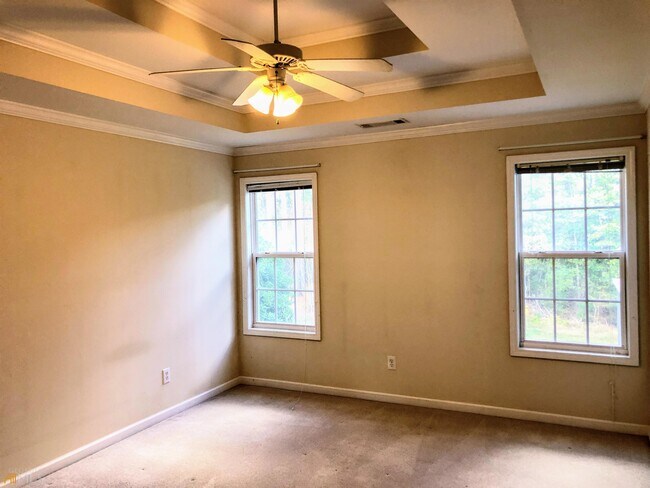 Building Photo - 133 Whisperwood Ln