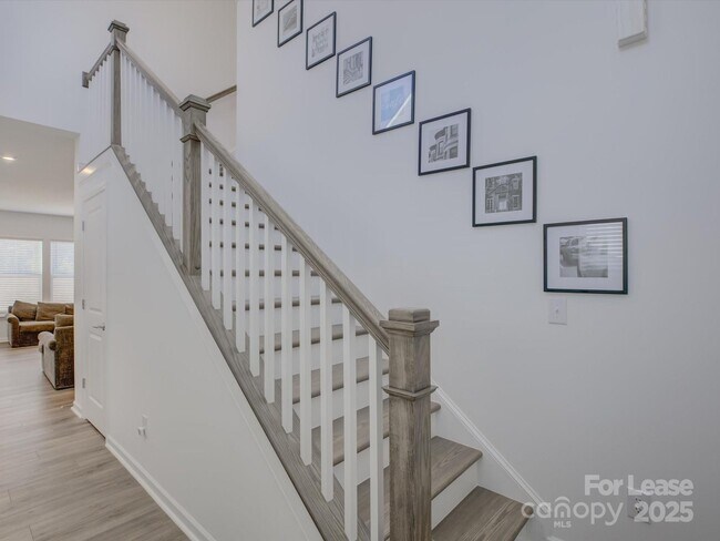 Building Photo - 13124 Rover St