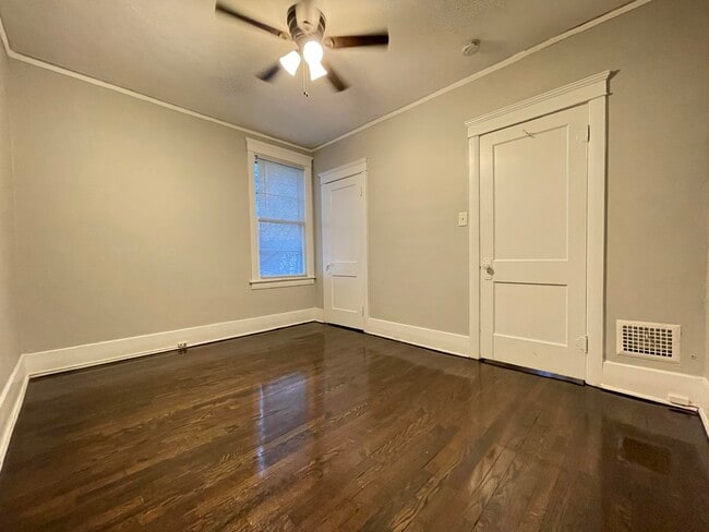 Building Photo - 2243 Campbell St