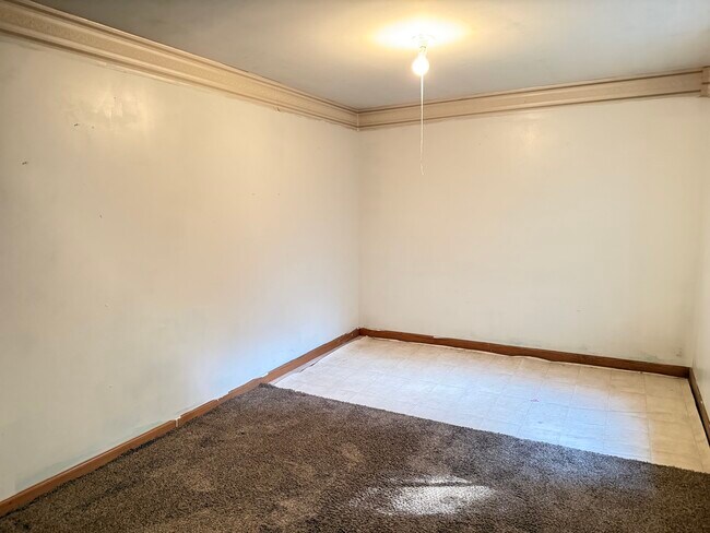 Building Photo - 1709 Clay St