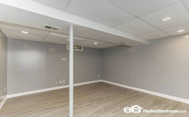 Building Photo - 3 Deepspring Ct