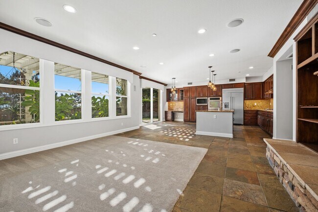 Building Photo - Stunning 5-Bedroom Pool Home in Talega – Luxury Living in San Clemente