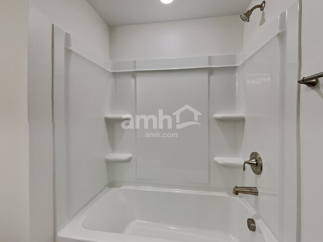 Building Photo - 2200 Brook Enclave Trail