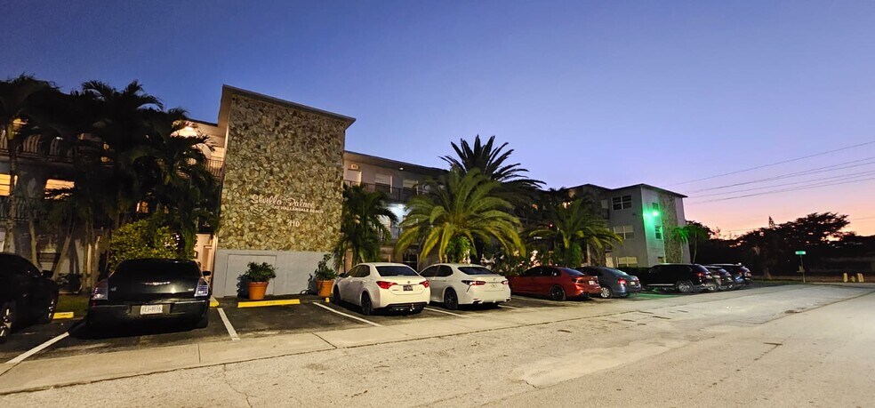 Building Photo - 110 SE 2nd St