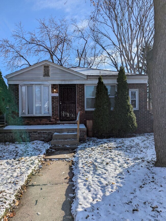 Building Photo - Charming 3-Bedroom Home and 1 Bath for Rent!