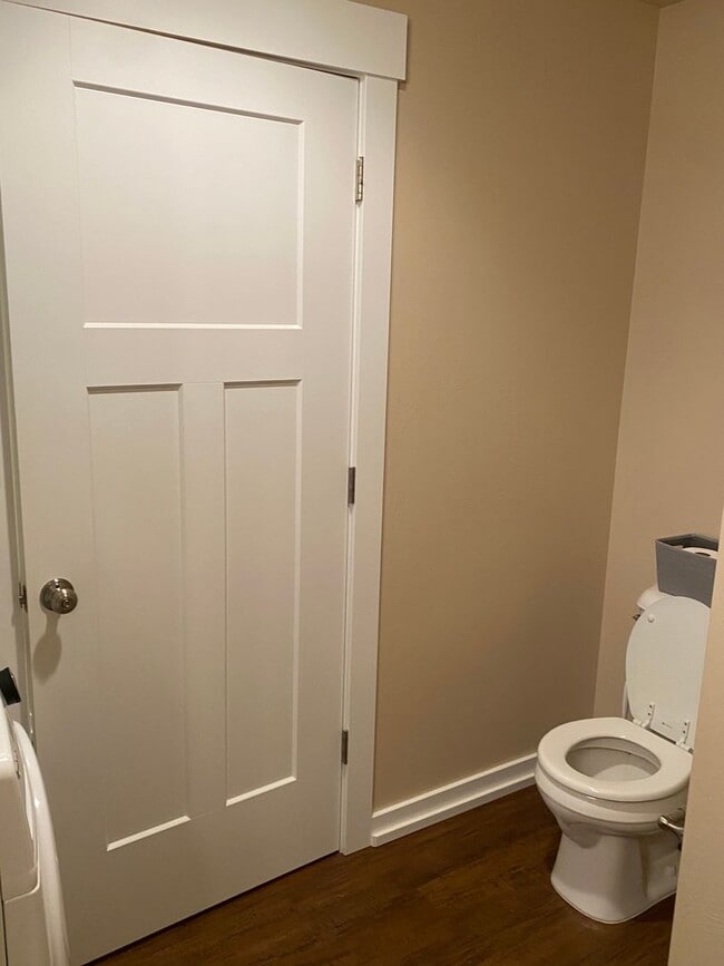 Building Photo - Fully Furnished Cozy Unit in Four Corners!