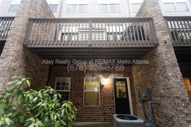 Building Photo - 2673 Rivers Edge Dr NE