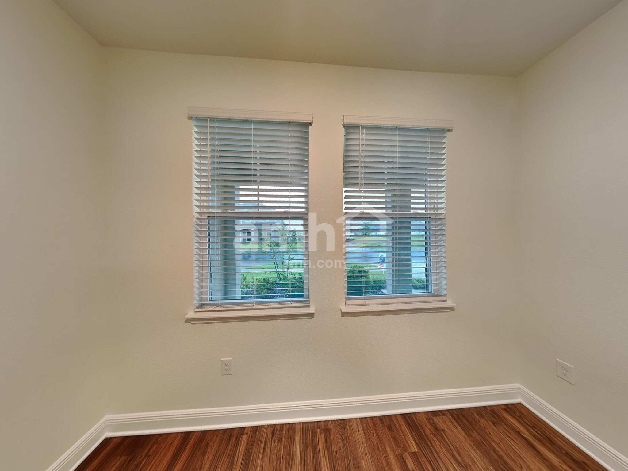 Building Photo - 1029 Lake Trudy Dr