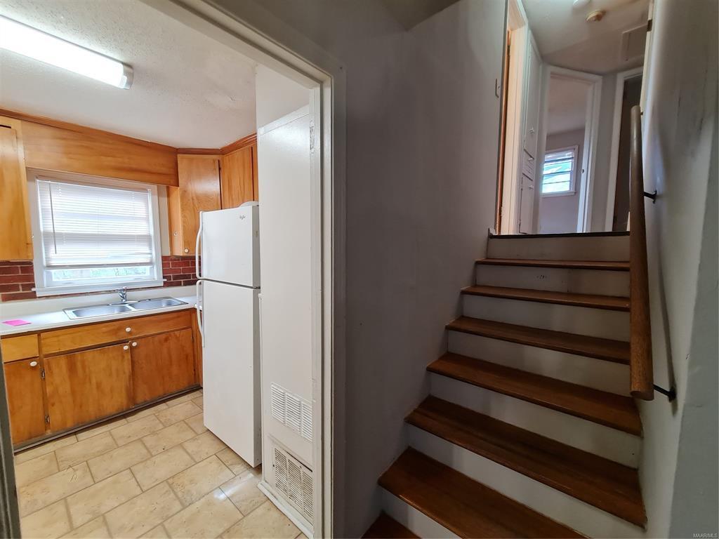 Building Photo - 1618 Midway St