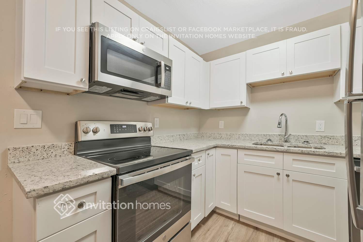 Building Photo - 2831 Sanka Dr