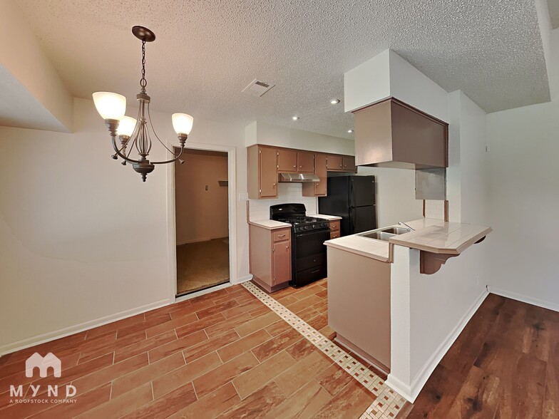 Building Photo - 5204 Regency Cove