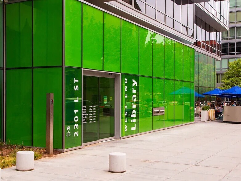 Building Photo - 955 25th St NW