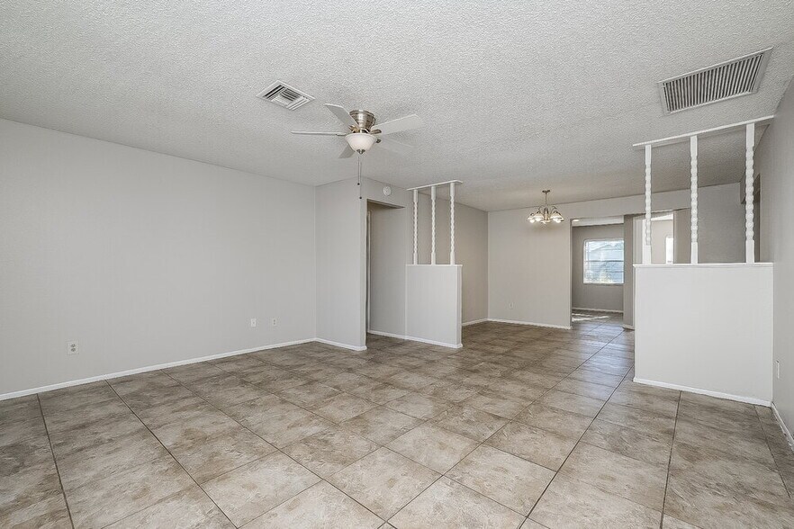 Building Photo - 16328 Caribbean Ct
