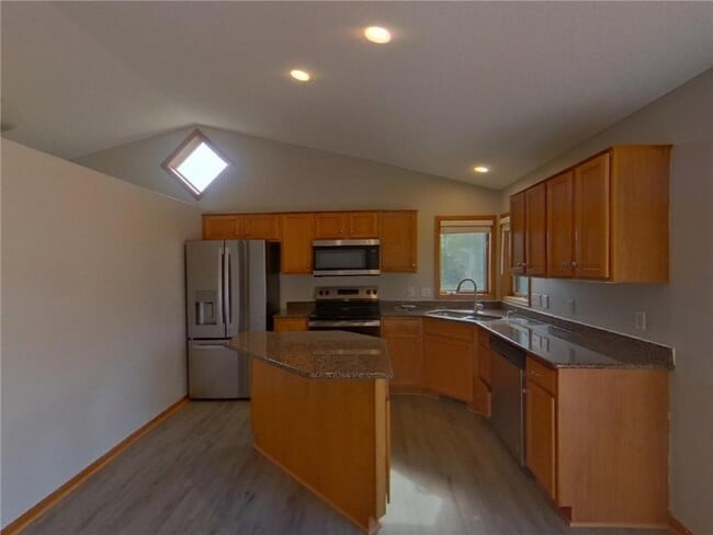 Building Photo - 2094 French Trace Ave