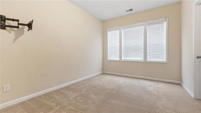 Building Photo - 705 Ayala Pl
