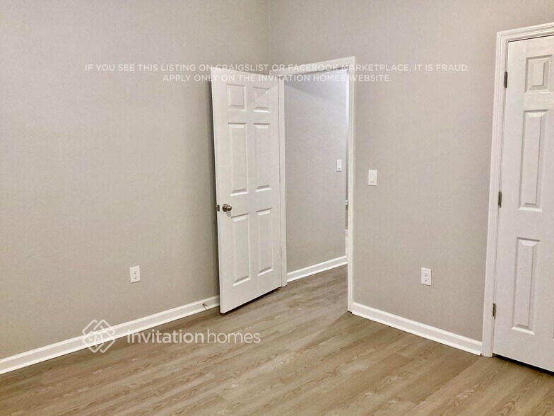 Building Photo - 4504 Magenta Isles Dr
