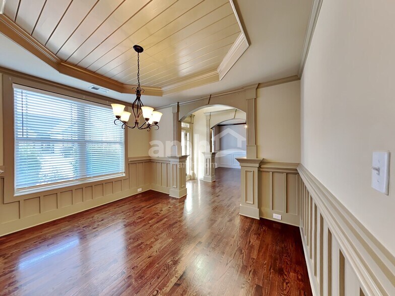 Building Photo - 2315 Well Springs Dr