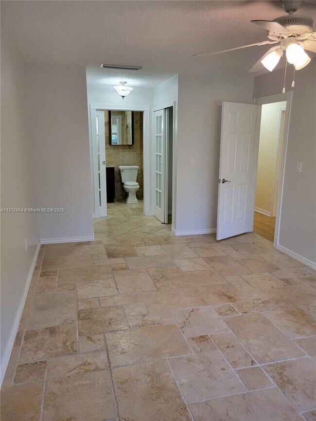 Building Photo - 2750 N 34th Ave