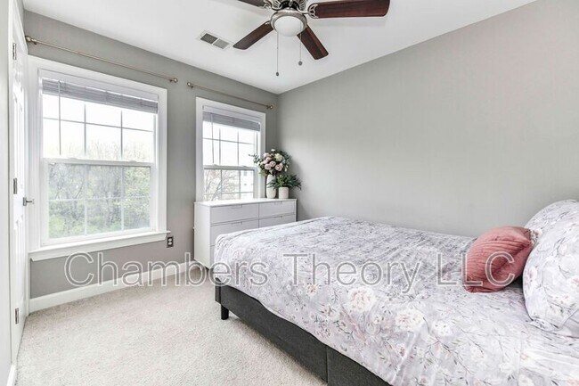 Building Photo - 15640 Avocet Loop