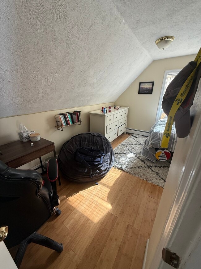 Building Photo - 34 Pratt St