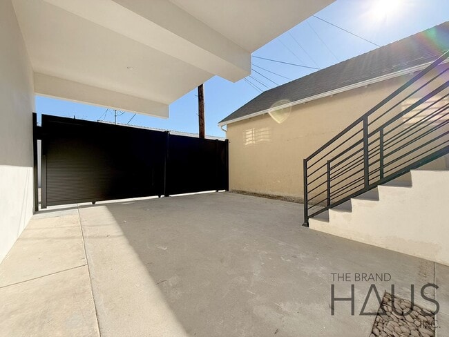 Building Photo - Brand-New 1-Bedroom, 1-Bathroom, 1-Compact Carport - Vaulted Ceilings in Belmont Heights