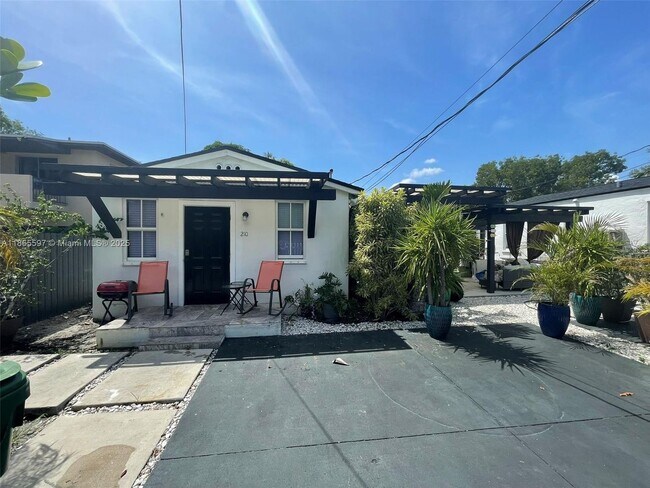 Building Photo - 200-210 NE 110th Street 200-210, Miami, FL...