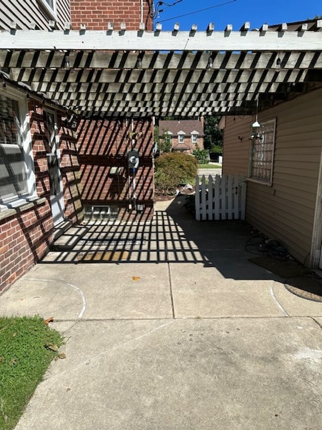 Building Photo - COMING SOON! 31807 W. Chicago, Livonia MI ...