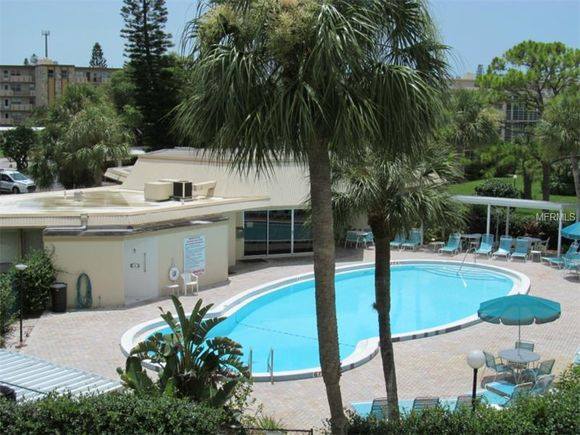 Building Photo - 4210 Ironwood Cir