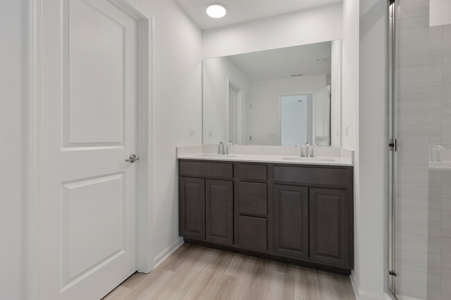 Building Photo - 541 Wolverine Dr