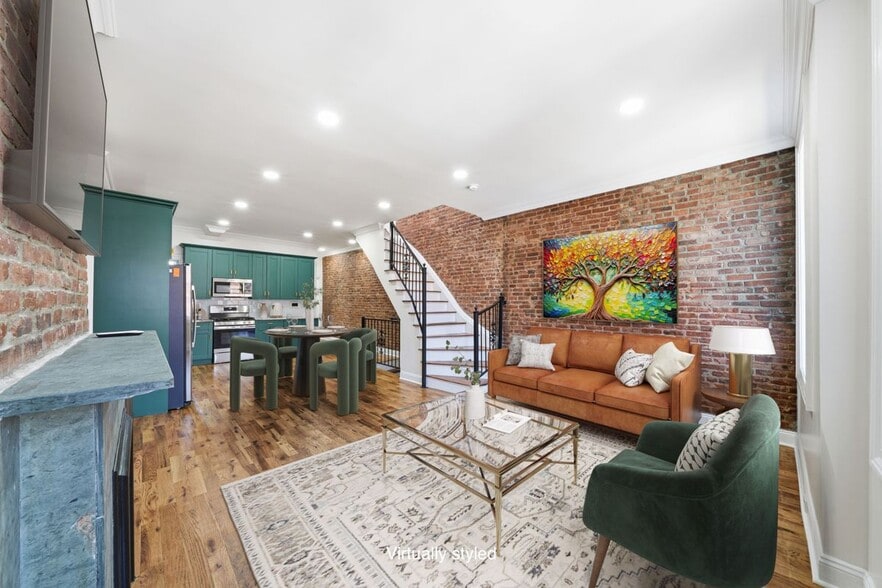 Building Photo - 37 Astor Pl