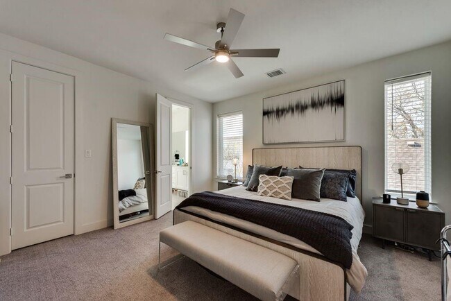 Building Photo - 5954 Lewis St