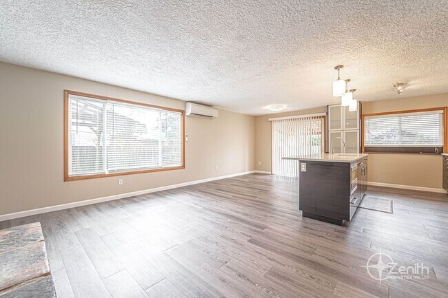 Building Photo - 15501 SE 19th Cir