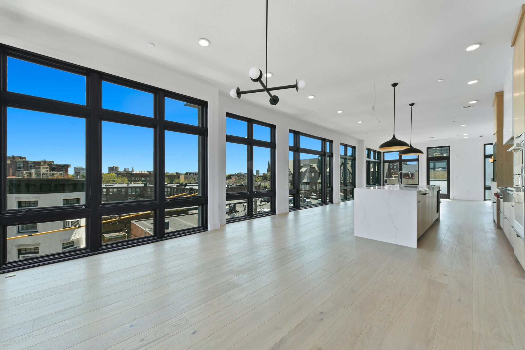 Building Photo - 14 Green St