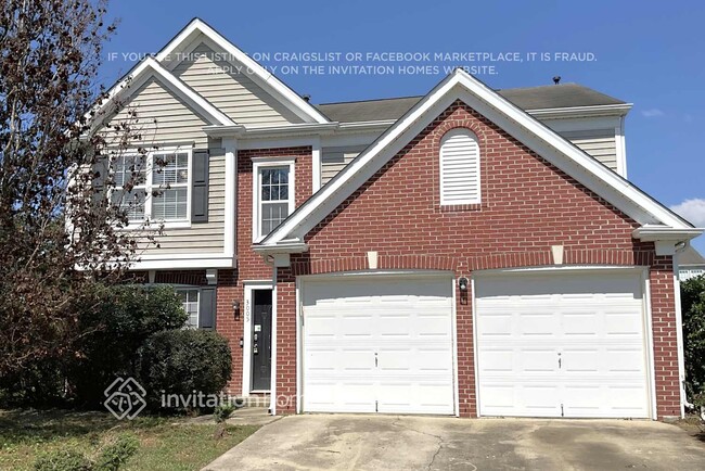 Building Photo - 3005 Tuckland Dr