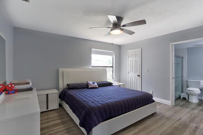 Building Photo - 6052 Lace Wood Cir