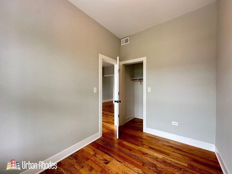 Building Photo - 345 Park Ave