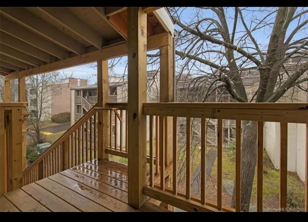 Back patio - 174 Burgundy Hill Ln