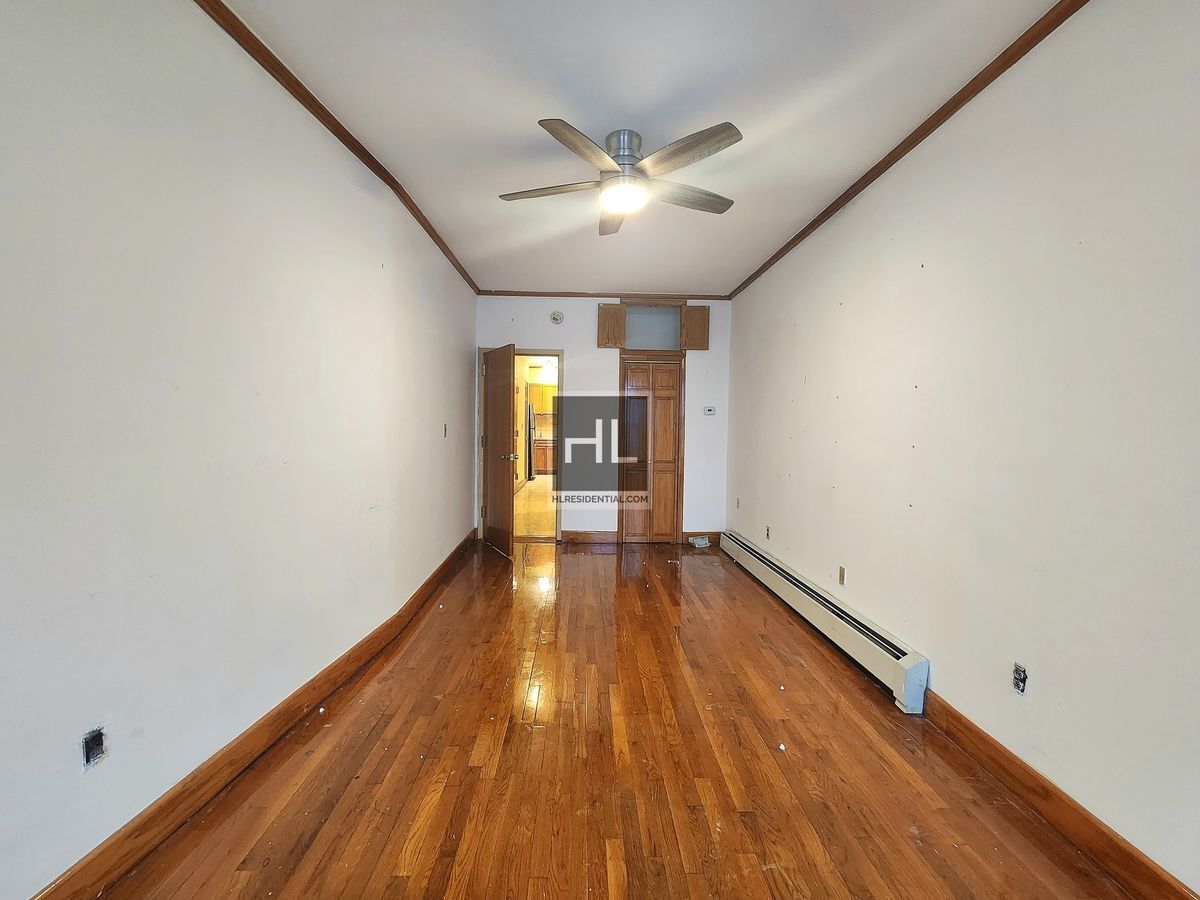 Building Photo - Spacious Studio Apartment In Prospect Heights Across The Street From Brooklyn Museum