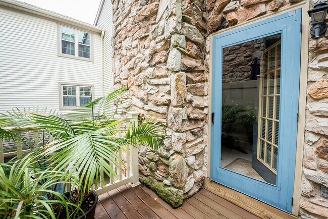 A Place to Relax - 710 Remington Ct