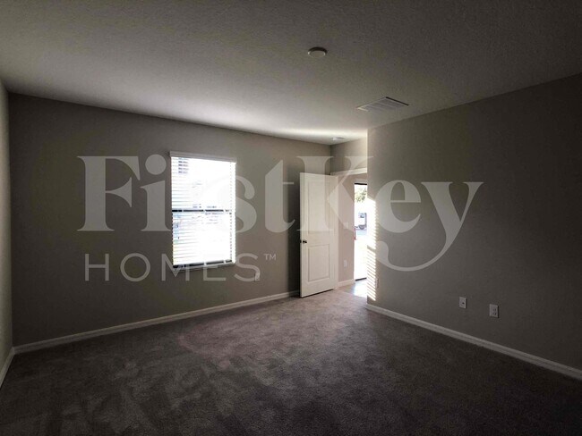 Building Photo - 10001 RoseMary Leaf Ln