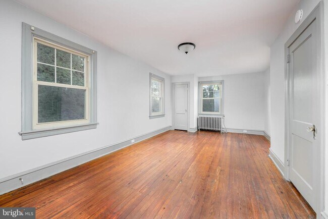 Building Photo - 8 Melvin Rd