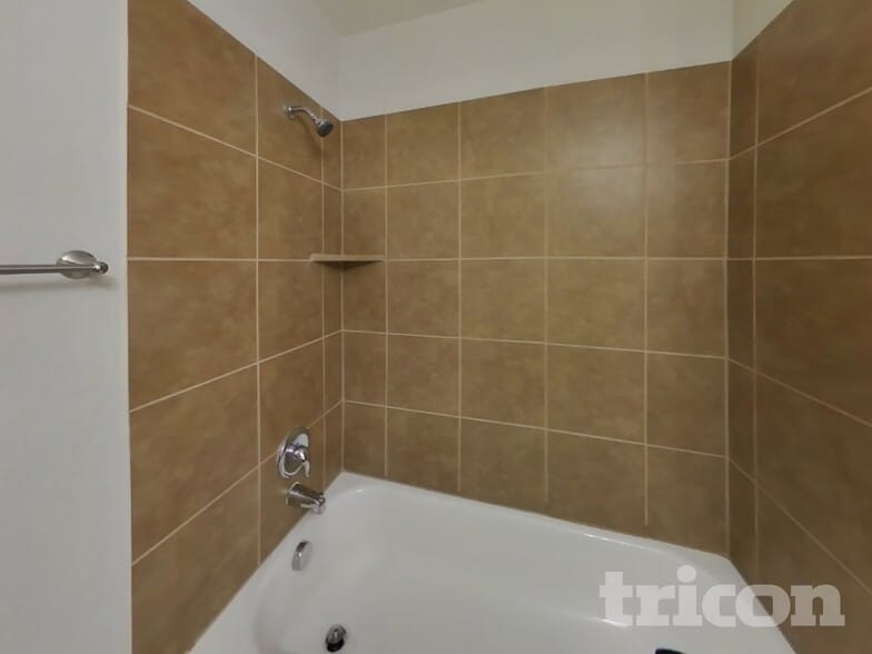 Building Photo - 131 Reeves Garden