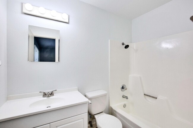 Building Photo - 8002 Croftwood Dr