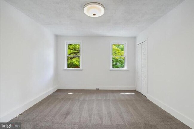 Building Photo - Enchanting Fells Point SFH 2bd/1.5ba w/ CAC, Modern Features, W/D and more! Available now