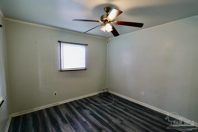 Building Photo - 10 Bertram St