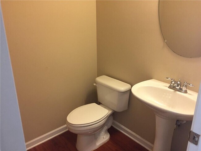 Building Photo - 3338 Castleberry Village Cir